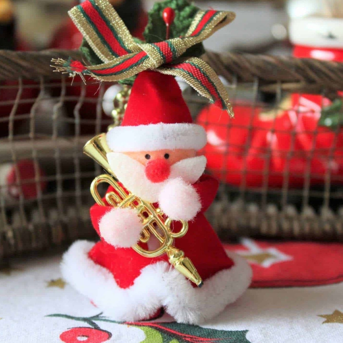 Ornaments, Santa Claus, Hand Made Felt, Set of 5, Vintage