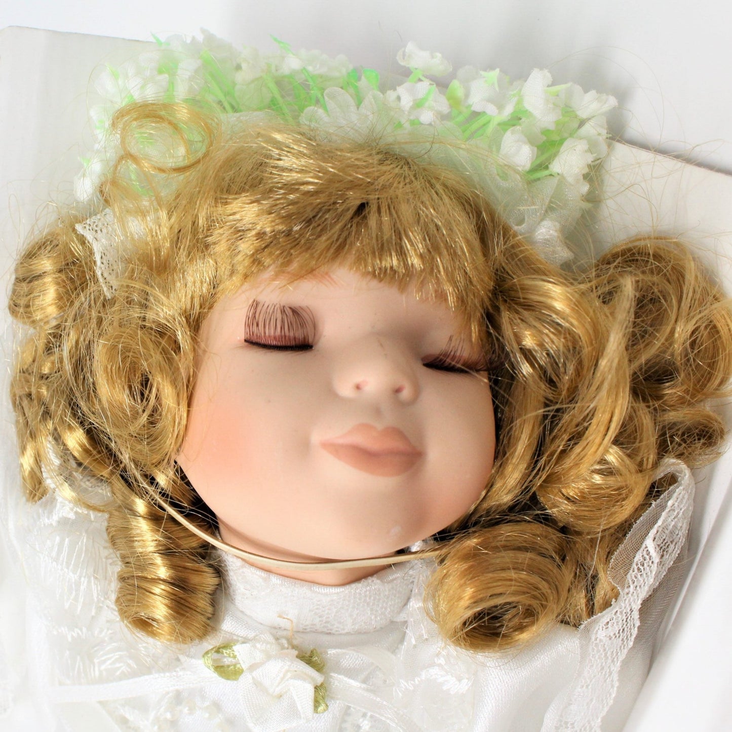 Dolls, Cathay Kissing Bride and Groom, Porcelain in Original Box, 14" Unused