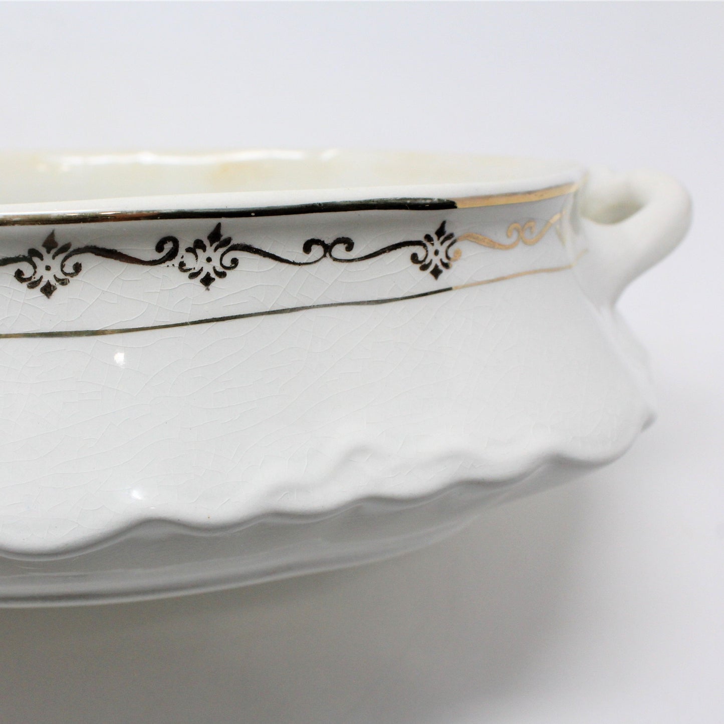 Covered Vegetable Bowl, Clinchfield SPI, Antique, 1920's