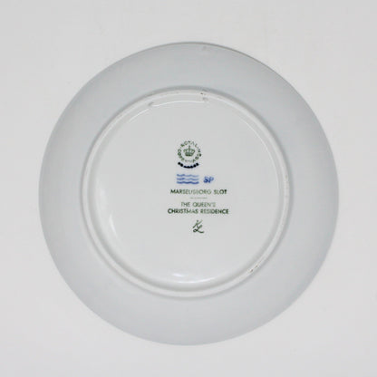 Decorative Plate, Royal Copenhagen 1975, The Queen's Christmas Residence, Vintage