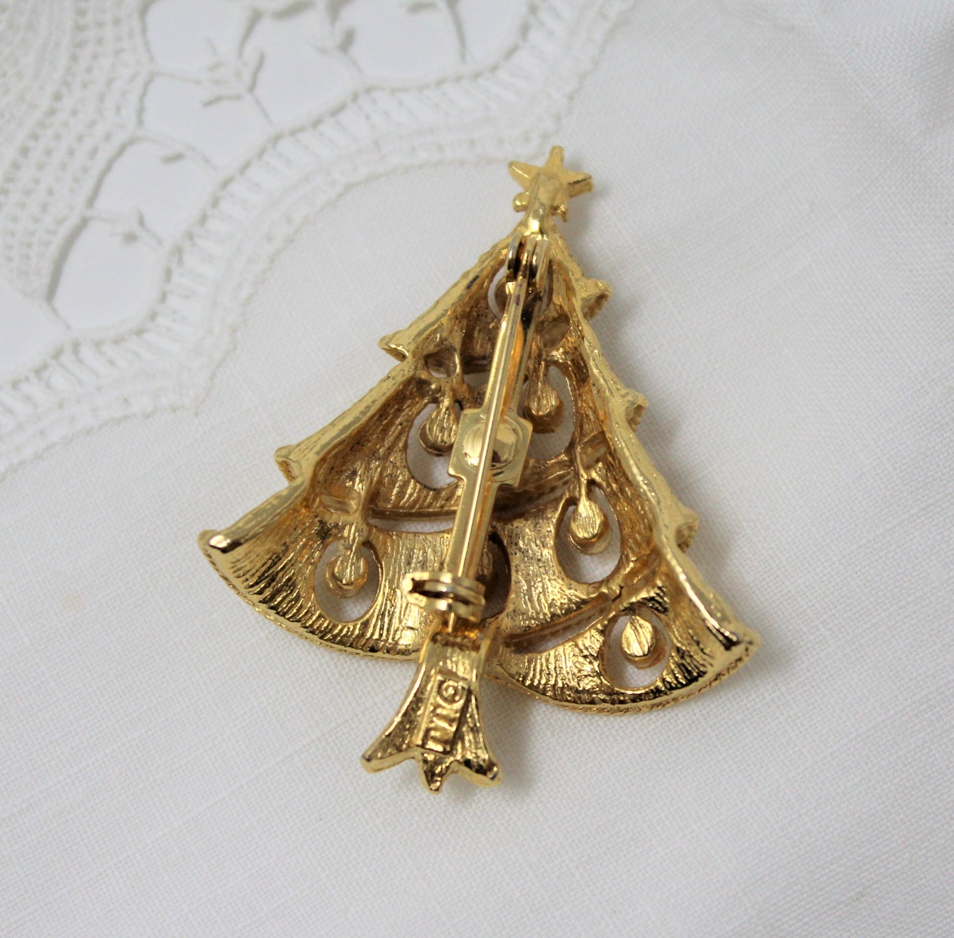 back view of JJ Jonette Christmas Tree Pin/Brooch with JJ Mark